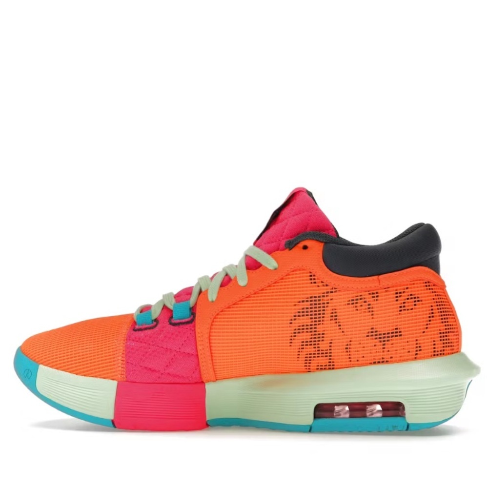 Nike
LeBron witness 8
Total orange - Picture 5 of 5